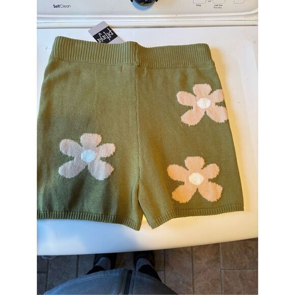Blue Blush Sweater Shorts - Picture 4 of 4